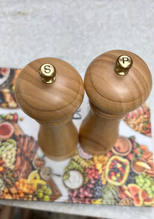 Oak Salt and Pepper Mill Set with Brass knobs